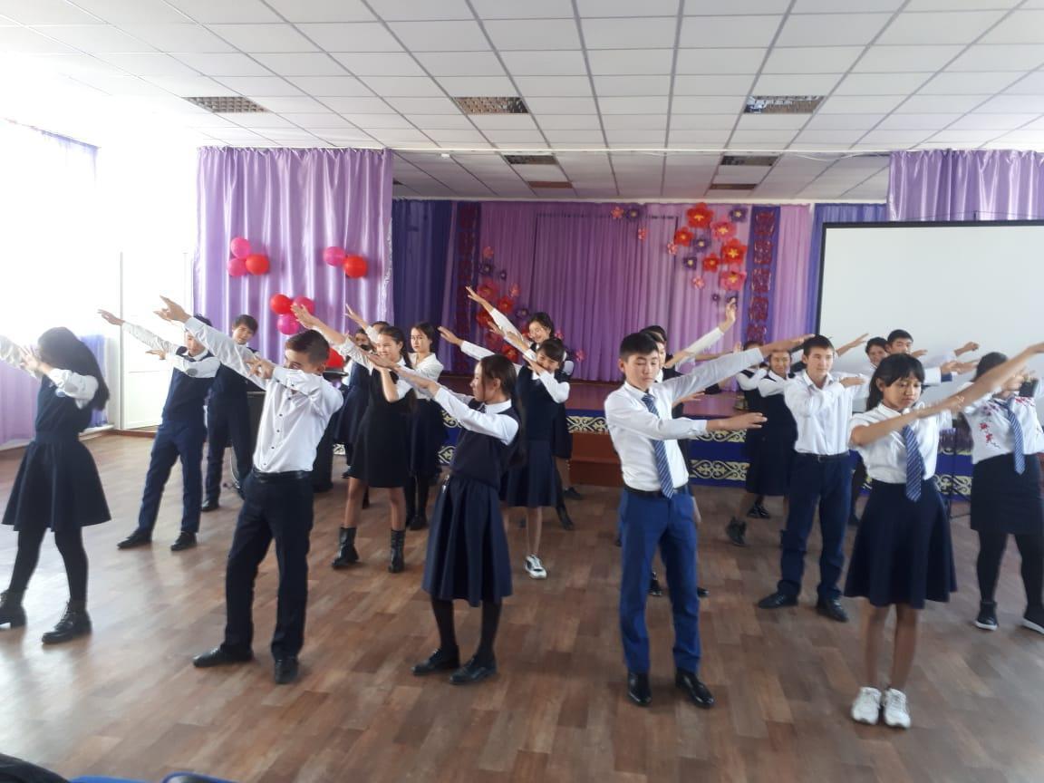 «Сыбайлас жемқорлыққа жол жоқ » тақырыбында флешмоб биі.