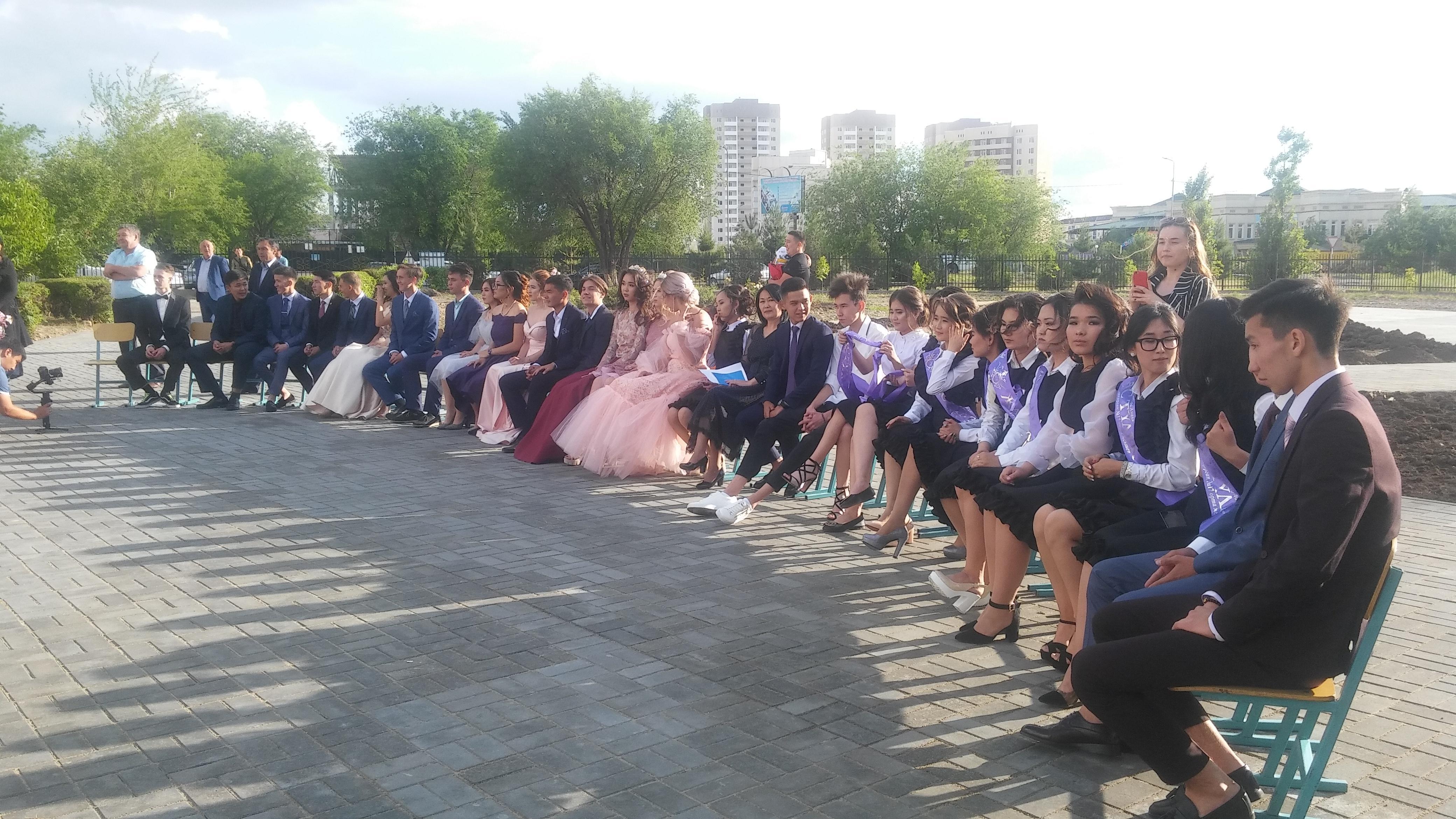 2019 жылдың 12 маусым күні мектеп бітіру кеші