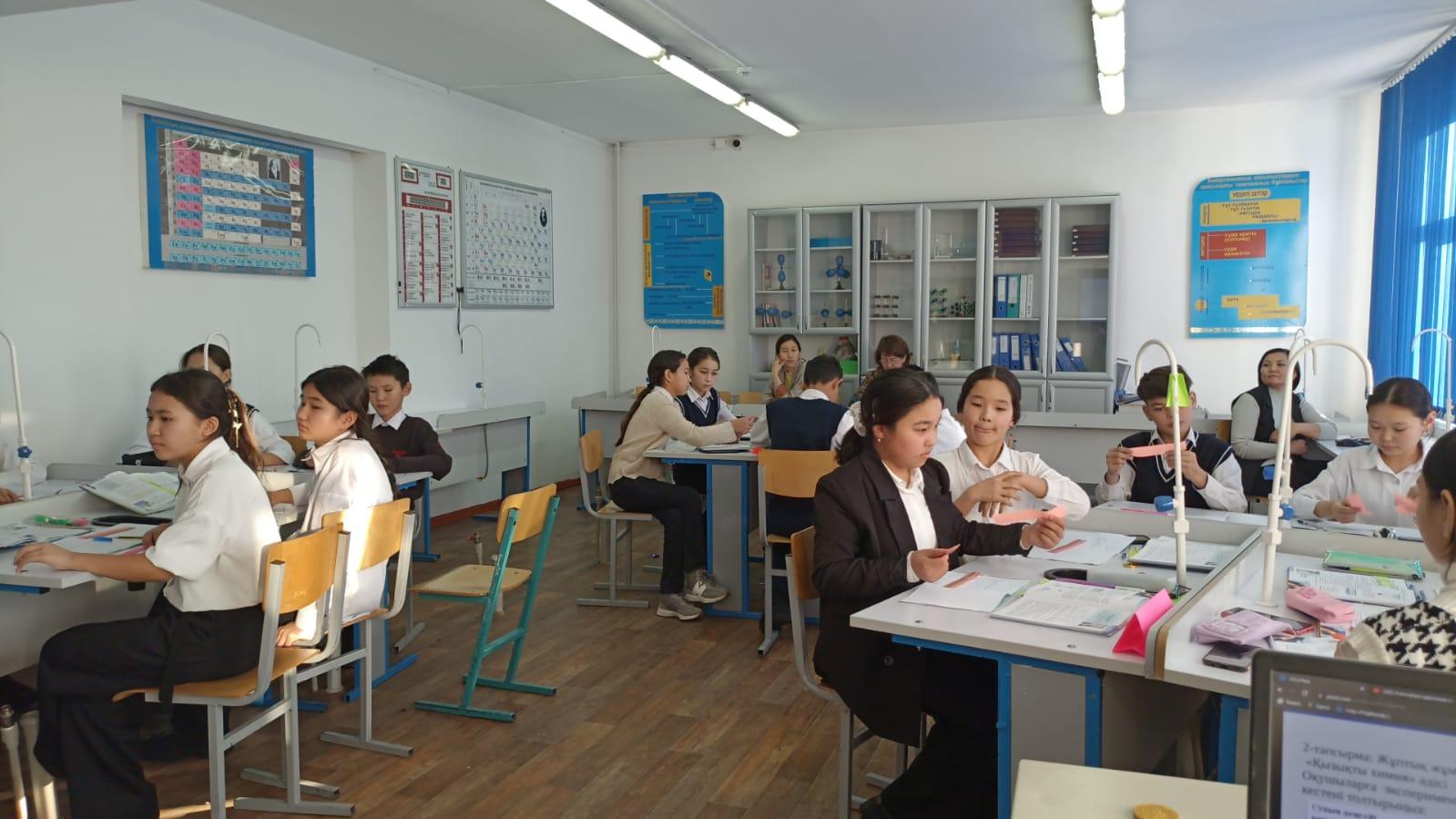 Химия- тәжірибеге бағдарланған пәндердің бірі